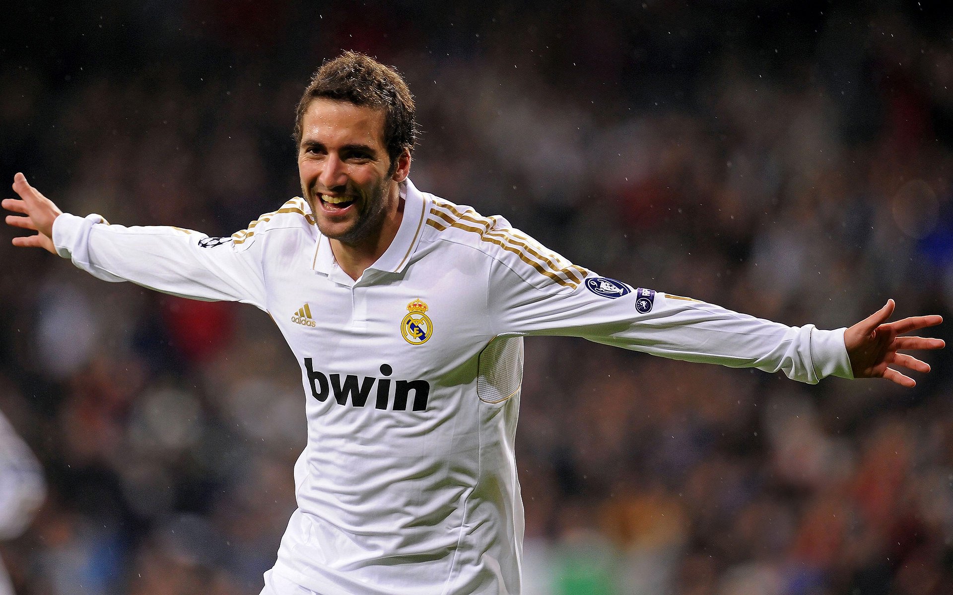 “萨尔·巴赫:南非橄榄球未来的希望,冠军梦的追求”